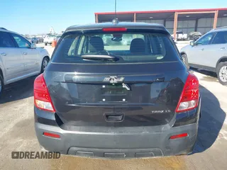 2015 Chevrolet Trax LS with VIN KL7CJKSBXFB068806, listed as a IAAI auction lot 41680339 with 129,882 mi miles. Bid and sale history available at carsss.com. Image 17.