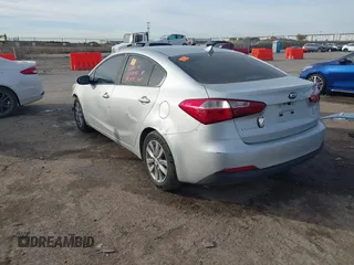 2016 Kia Forte LX with VIN KNAFK4A66G5585773, listed as a IAAI auction lot 41086399 with 1 mi miles. Bid and sale history available at carsss.com. Image 3.
