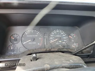 1996 Dodge 2500 with VIN 1B7KF26Z5TJ116592, listed as a Copart auction lot 61669014 with 178,635 mi miles and Salvage Title. Bid and sale history available at DreamBid. Image 9.