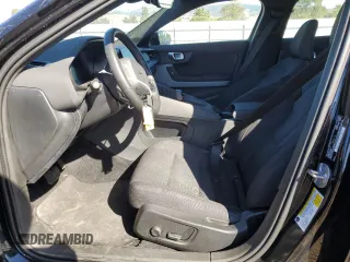 2023 Polestar 2 z VIN YSMEG3KA6PL141533, wystawiony jako Copart lot #77271484 z przebiegiem 45 533 mil mil oraz Czysty tytuł • Clean title. Historia ofert i sprzedaży dostępna na DreamBid. Obrazek 7.