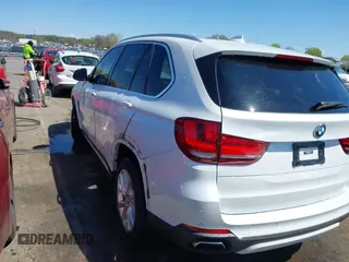2018 BMW X5 xDrive35i with VIN 5UXKR0C56JL070512, listed as a IAAI auction lot 41892471 with 1 mi miles. Bid and sale history available at carsss.com. Image 3.