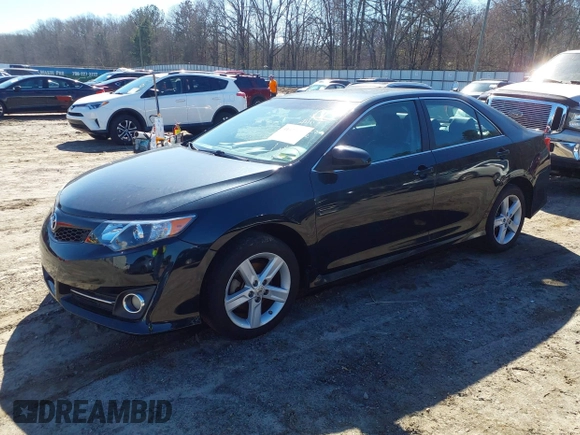 2012 Toyota Camry L with VIN 4T1BF1FK3CU198555, listed as a IAAI auction lot 41427464 with 185,054 mi miles. Bid and sale history available at carsss.com. Image 2.