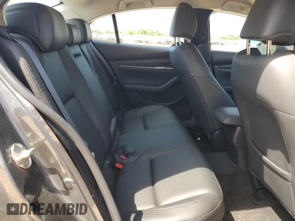 2020 Mazda 3 Select with VIN JM1BPACL0L1174732, listed as a Copart auction lot 58233435 with 31,404 mi miles and Salvage title. Bid and sale history available at DreamBid. Image 10.