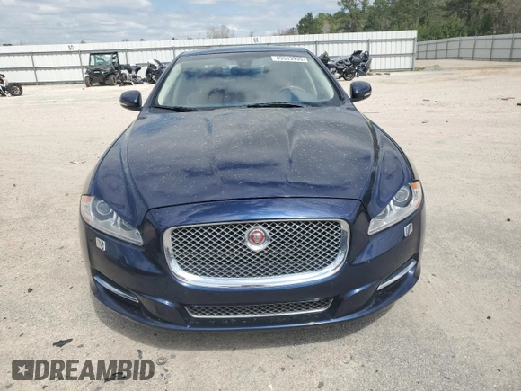 2015 Jaguar XJ Portfolio with VIN SAJWJ2GD8F8V84252, listed as a Copart auction lot 49313935 with 90,545 mi miles and Salvage title. Bid and sale history available at DreamBid. Image 5.