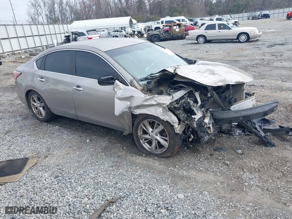 2013 Nissan Altima 2.5 S with VIN 1N4AL3AP7DC120574, listed as a IAAI auction lot 41651698 with 209,578 mi miles. Bid and sale history available at carsss.com. Image 1.
