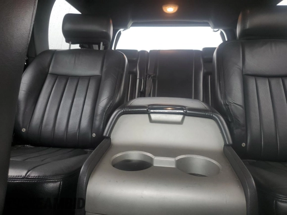 2006 Lincoln Navigator Luxury with VIN 5LMFU27516LJ21714, listed as a Copart auction lot 48750095 with 170,173 mi miles and Salvage Title. Bid and sale history available at carsss.com. Image 10.
