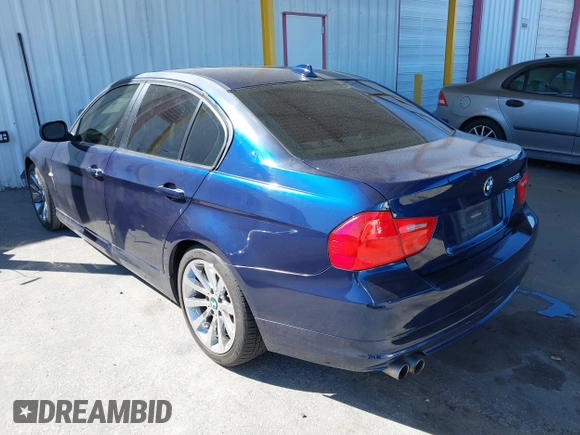2011 BMW 3 Series 328i with VIN WBAPH7G52BNN07969, listed as a IAAI auction lot 41815185 with 159,860 mi miles. Bid and sale history available at carsss.com. Image 3.