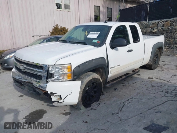2007 Chevrolet Silverado 1500 1LT with VIN 2GCEK19J671724422, listed as a IAAI auction lot 41277843 with 111,802 mi miles and . Bid and sale history available at DreamBid. Image 17.