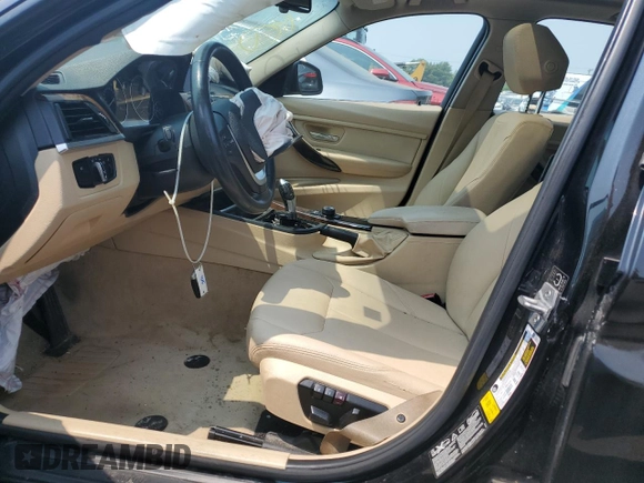 2014 BMW 3 Series 328i xDrive z VIN WBA3B5G55ENS10879, wystawiony jako Copart lot #58829515 z przebiegiem 107 414 mil mil oraz Szkoda całkowita • Salvage title. Historia ofert i sprzedaży dostępna na DreamBid. Obrazek 7.