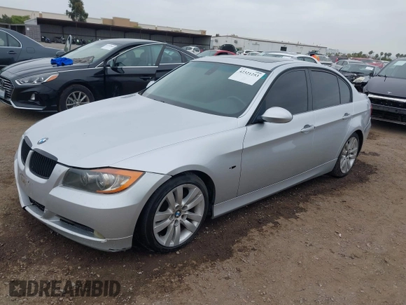 2006 BMW 3 Series 325i z VIN WBAVB13586KR56737, wystawiony jako IAAI lot #42321253 z przebiegiem 226 615 mil mil oraz . Historia ofert i sprzedaży dostępna na DreamBid. Obrazek 2.