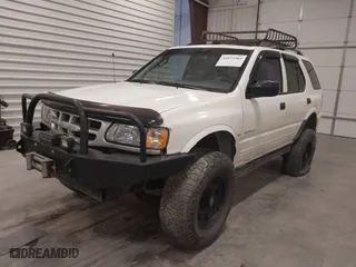 1998 Isuzu Rodeo S with VIN 4S2CM58W8W4363868, listed as a IAAI auction lot 42073264 with 204,885 mi miles. Bid and sale history available at carsss.com. Image 2.