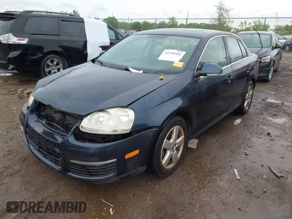 2009 Volkswagen Jetta SE с VIN 3VWRM71K19M173800, выставлен на аукционе IAAI как лот 42236884 с пробегом 147 276 миль миль и . История ставок и продаж доступна на DreamBid. Изображение 2.