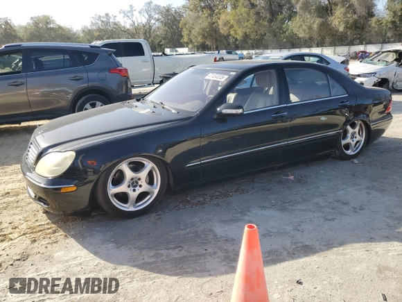 2004 Mercedes-Benz S-Class 5.0L with VIN WDBNG75J44A428972, listed as a Copart auction lot 47454035 with 2,558 mi miles and Salvage Title. Bid and sale history available at carsss.com. Image 1.