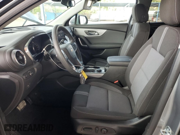 2025 Chevrolet Blazer LT с VIN 3GNKBHR47SS205325, выставлен на аукционе Copart как лот 63508135 с пробегом 1 977 миль миль и Чистый • Clean title. История ставок и продаж доступна на DreamBid. Изображение 7.