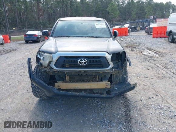 2013 Toyota Tacoma with VIN 3TMMU4FN1DM062090, listed as a IAAI auction lot 41572140 with 246,070 mi miles. Bid and sale history available at carsss.com. Image 12.