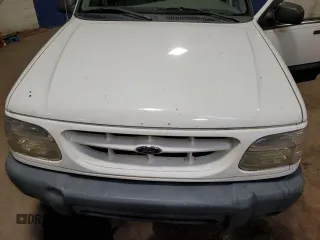 2000 Ford Explorer XLT с VIN 1FMZU83PXYZA51396, выставлен на аукционе Copart как лот 62365505 с пробегом 230 018 миль миль и Списание • Salvage title. История ставок и продаж доступна на DreamBid. Изображение 12.