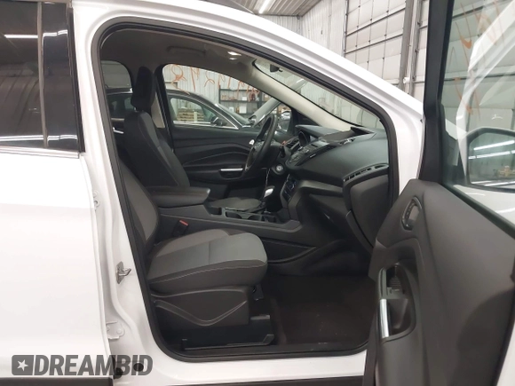 2018 Ford Escape SE z VIN 1FMCU9GD2JUB17518, wystawiony jako IAAI lot #41919245 z przebiegiem 102 626 mil mil oraz . Historia ofert i sprzedaży dostępna na DreamBid. Obrazek 5.