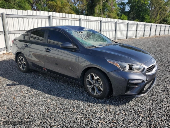 2021 Kia Forte LXS with VIN 3KPF24AD9ME305247, listed as a Copart auction lot 48772645 with 98,126 mi miles and Clean Title. Bid and sale history available at carsss.com. Image 4.