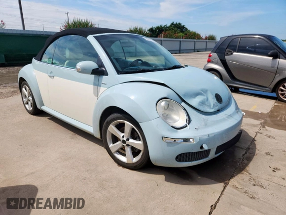 2010 Volkswagen Beetle Final Edition z VIN 3VWRW3AL2AM004708, wystawiony jako Copart lot #63852415 z przebiegiem 111 174 mil mil oraz Szkoda całkowita • Salvage title. Historia ofert i sprzedaży dostępna na DreamBid. Obrazek 4.