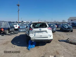 2015 Nissan Rogue SV with VIN 5N1AT2MV4FC905034, listed as a IAAI auction lot 41696720 with 170,132 mi miles. Bid and sale history available at carsss.com. Image 16.