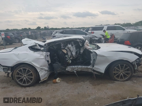 2019 Ford Mustang EcoBoost with VIN 1FA6P8THXK5120597, listed as a IAAI auction lot 42404666 with 37,968 mi miles and . Bid and sale history available at DreamBid. Image 14.