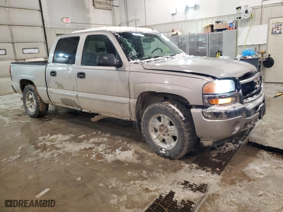 2007 GMC Sierra 1500 Classic SLE1 with VIN 2GTEK13Z471134654, listed as a Copart auction lot 82683004 with NaN miles and Salvage Title. Bid and sale history available at carsss.com. Image 4.