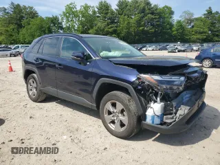 2022 Toyota RAV4 XLE with VIN 2T3P1RFV2NW275195, listed as a Copart auction lot 59655775 with 43,329 mi miles and Salvage title. Bid and sale history available at DreamBid. Image 4.