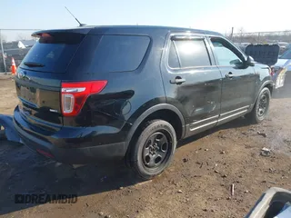 2014 Ford Utility Police Interceptor with VIN 1FM5K8AR0EGC14072, listed as a IAAI auction lot 41781060 with 173,354 mi miles. Bid and sale history available at carsss.com. Image 4.