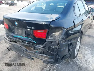 2013 BMW 3 Series 328i with VIN WBA3C1C55DF437722, listed as a IAAI auction lot 41888700 with 70,786 mi miles. Bid and sale history available at carsss.com. Image 18.