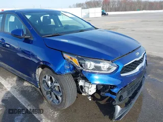 2020 Kia Forte LXS z VIN 3KPF24AD1LE244667, wystawiony jako IAAI lot #39083695 z przebiegiem 77 968 mil mil oraz . Historia ofert i sprzedaży dostępna na DreamBid. Obrazek 6.