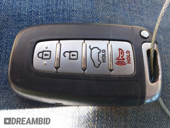 2013 Hyundai Veloster w/Gray Int with VIN KMHTC6AD8DU093272, listed as a IAAI auction lot 40407768 with 91,038 mi miles and . Bid and sale history available at DreamBid. Image 11.