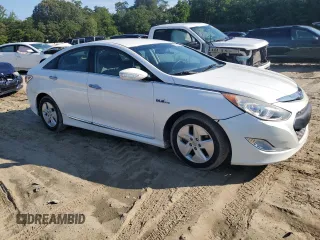 2012 Hyundai Sonata Hybrid with VIN KMHEC4A48CA044280, listed as a Copart auction lot 63344125 with 189,116 mi miles and Clean title. Bid and sale history available at DreamBid. Image 4.