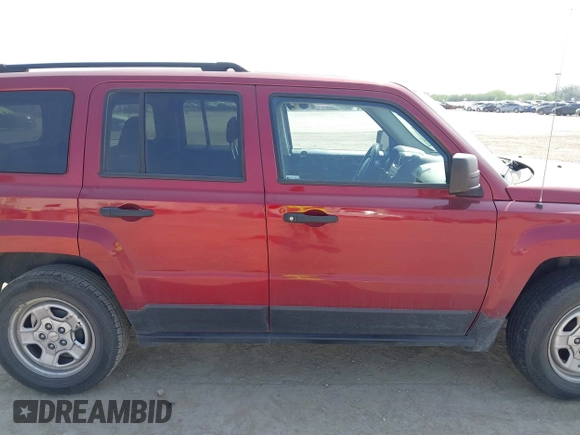 2017 Jeep Patriot Sport z VIN 1C4NJPBBXHD103389, wystawiony jako IAAI lot #41935831 z przebiegiem 86 155 mil mil oraz . Historia ofert i sprzedaży dostępna na DreamBid. Obrazek 14.