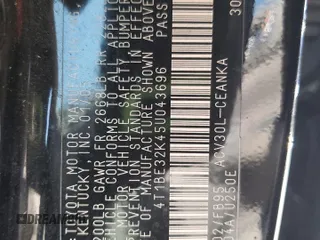 2005 Toyota Camry STD z VIN 4T1BE32K45U043696, wystawiony jako Copart lot #55087185 z przebiegiem 212 439 mil mil oraz Szkoda całkowita • Salvage title. Historia ofert i sprzedaży dostępna na DreamBid. Obrazek 12.