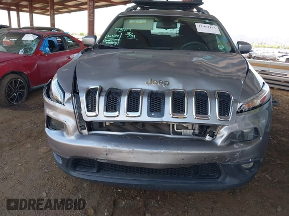 2017 Jeep Cherokee Latitude with VIN 1C4PJMCS4HW665167, listed as a IAAI auction lot 42054133 with 77,361 mi miles and . Bid and sale history available at DreamBid. Image 6.