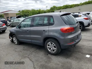 2012 Volkswagen Tiguan LE with VIN WVGAV7AXXCW005049, listed as a Copart auction lot 57818925 with 137,850 mi miles and Salvage title. Bid and sale history available at DreamBid. Image 2.