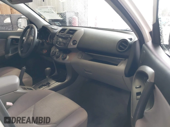 2007 Toyota RAV4 with VIN JTMBK33V976014286, listed as a IAAI auction lot 41568927 with 121,791 mi miles. Bid and sale history available at carsss.com. Image 5.