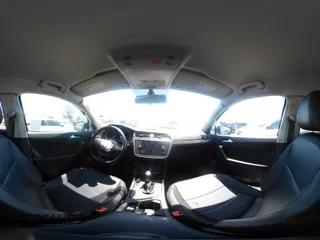 2018 Volkswagen Tiguan SEL z VIN 3VV3B7AX3JM210300, wystawiony jako IAAI lot #42189355 z przebiegiem 83 802 mil mil oraz . Historia ofert i sprzedaży dostępna na DreamBid. Obrazek 18.