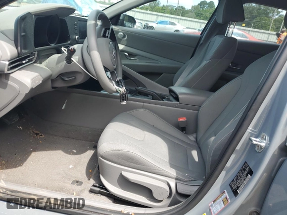 2021 Hyundai Elantra SEL z VIN KMHLM4AG3MU069277, wystawiony jako Copart lot #58504045 z przebiegiem 37 668 mil mil oraz Szkoda całkowita • Salvage title. Historia ofert i sprzedaży dostępna na DreamBid. Obrazek 7.
