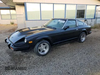 1981 Datsun 280ZX z VIN JN1HZ04S8BX265704, wystawiony jako Copart lot #71597844 z przebiegiem 251 218 mil mil oraz Tytuł czysty. Historia ofert i sprzedaży dostępna na DreamBid. Obrazek 1.