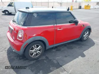 2013 MINI Hardtop with VIN WMWSU3C53DT681729, listed as a IAAI auction lot 42196391 with 128,197 mi miles and . Bid and sale history available at DreamBid. Image 4.