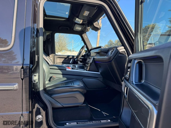 2019 Mercedes-Benz G-Class G 550 with VIN WDCYC6BJXKX322507, listed as a Copart auction lot 46799245 with 111,952 mi miles and Clean Title. Bid and sale history available at carsss.com. Image 5.