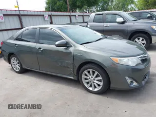 2012 Toyota Camry XLE z VIN 4T1BD1FKXCU034435, wystawiony jako IAAI lot #42024179 z przebiegiem 183 534 mil mil oraz . Historia ofert i sprzedaży dostępna na DreamBid. Obrazek 6.