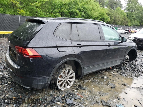 2019 Volkswagen Tiguan S with VIN 3VV0B7AX7KM067047, listed as a Copart auction lot 55693685 with 141,069 mi miles and Salvage title. Bid and sale history available at DreamBid. Image 3.