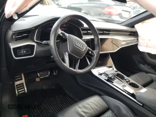2021 Audi S6 Prestige z VIN WAUFFAF29MN065572, wystawiony jako Copart lot #79905403 z przebiegiem 39 627 mil mil oraz . Historia ofert i sprzedaży dostępna na DreamBid. Obrazek 8.