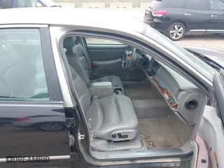 2005 Buick Park Avenue Ultra with VIN 1G4CU541354105354, listed as a IAAI auction lot 41960402 with 180,876 mi miles. Bid and sale history available at carsss.com. Image 5.