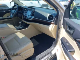 2015 Toyota Highlander Limited z VIN 5TDDKRFH0FS101039, wystawiony jako IAAI lot #42205522 z przebiegiem 153 547 mil mil oraz . Historia ofert i sprzedaży dostępna na DreamBid. Obrazek 5.
