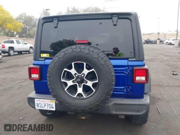 2018 Jeep Wrangler Unlimited Sport S with VIN 1C4HJXDG7JW235946, listed as a IAAI auction lot 42473146 with 37,973 mi miles and . Bid and sale history available at DreamBid. Image 17.