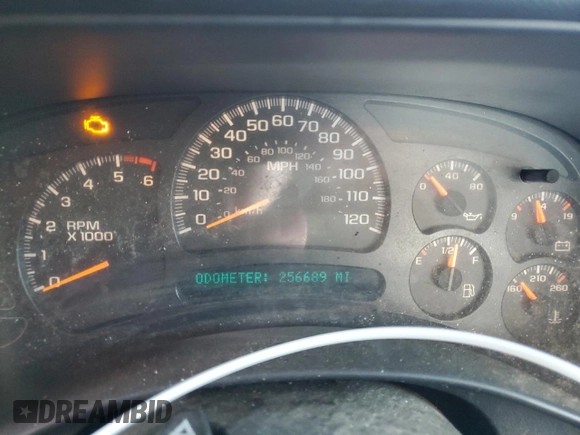 2006 Chevrolet Silverado 1500 Work Truck with VIN 3GCEC14X66G252589, listed as a Copart auction lot 86779354 with 256,689 mi miles and Clean Title. Bid and sale history available at DreamBid. Image 9.
