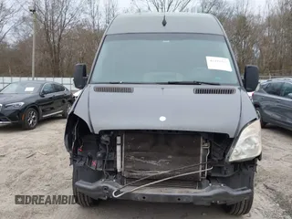 2011 Mercedes-Benz Sprinter Passenger with VIN WDZPE7CC2B5532709, listed as a IAAI auction lot 41192323 with 168,000 mi miles. Bid and sale history available at carsss.com. Image 6.